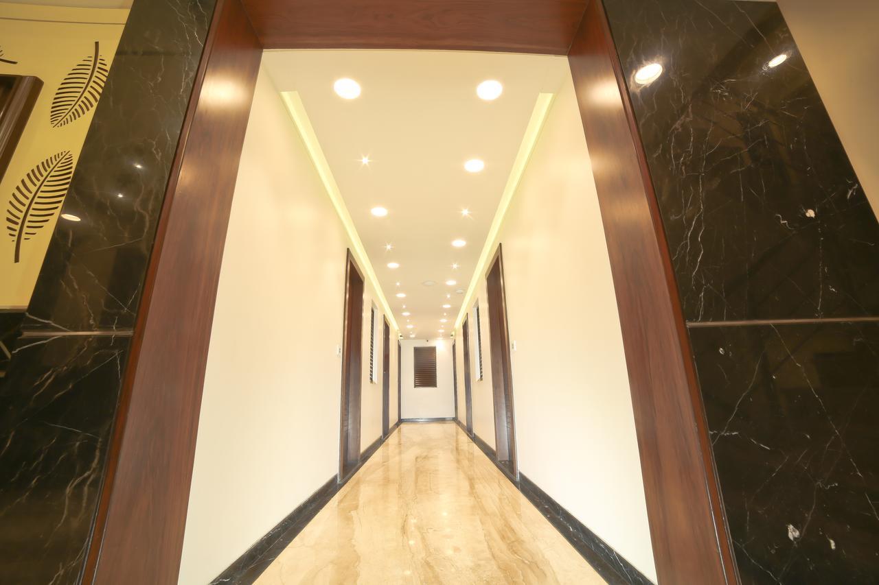 סוראט Hotel Grand Pragati מראה חיצוני תמונה